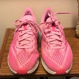Nike Women's Pink Athletic Shoes